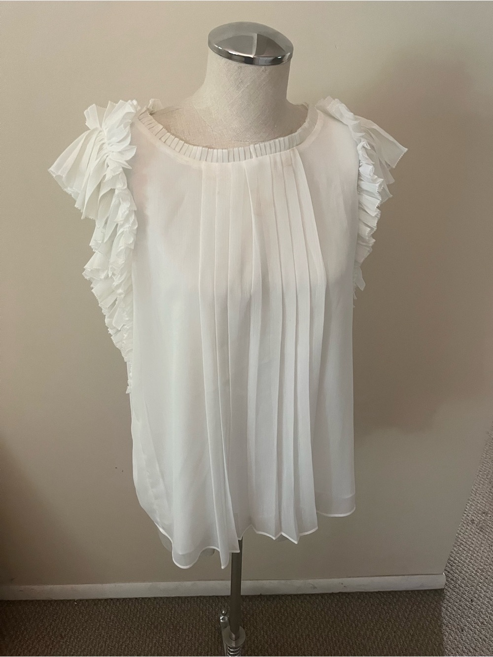 White House Black Market White Pleated Ruffle Sleeve Blouse